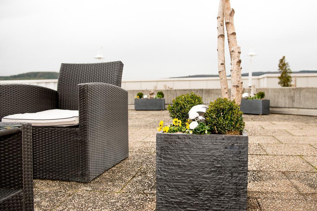 Hotel Am Brenner Таубербишофсхайм Екстериор снимка